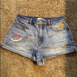 - Forever 21 jean shorts size 26 With Crocheted Moon and Stars